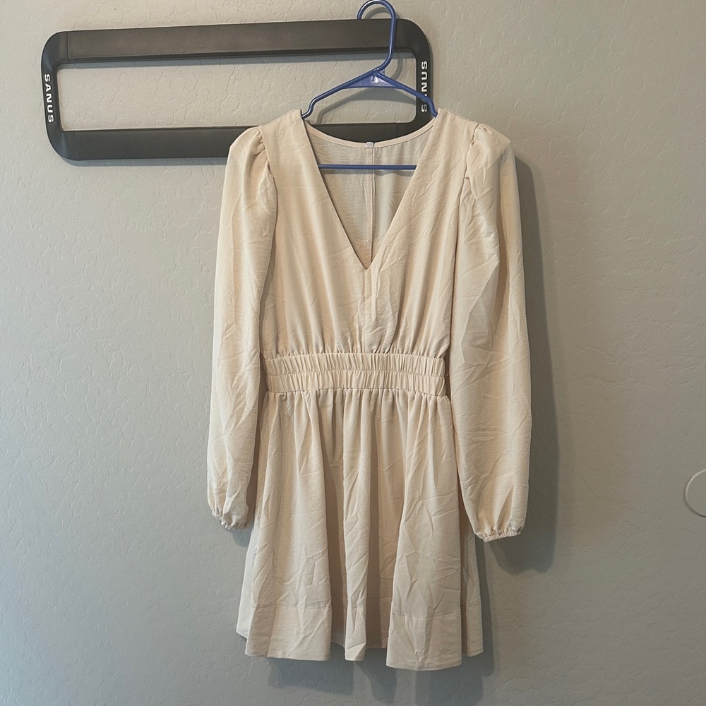 Sanuk Cream Long Sleeve Dress